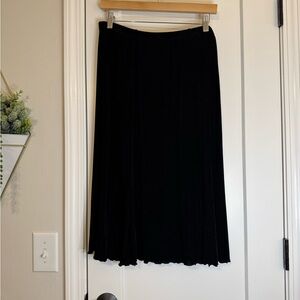 Chico’ Travelers Black Skirt